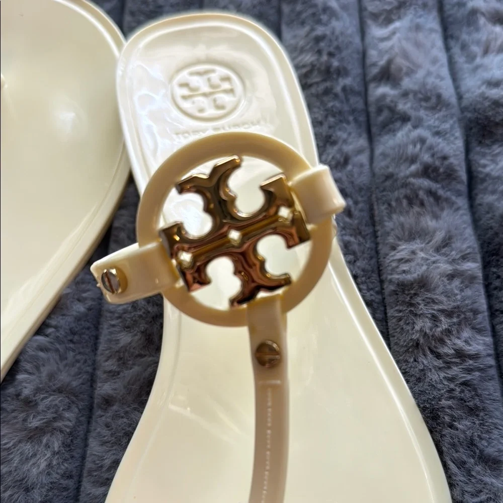 Tory Burch tory burch